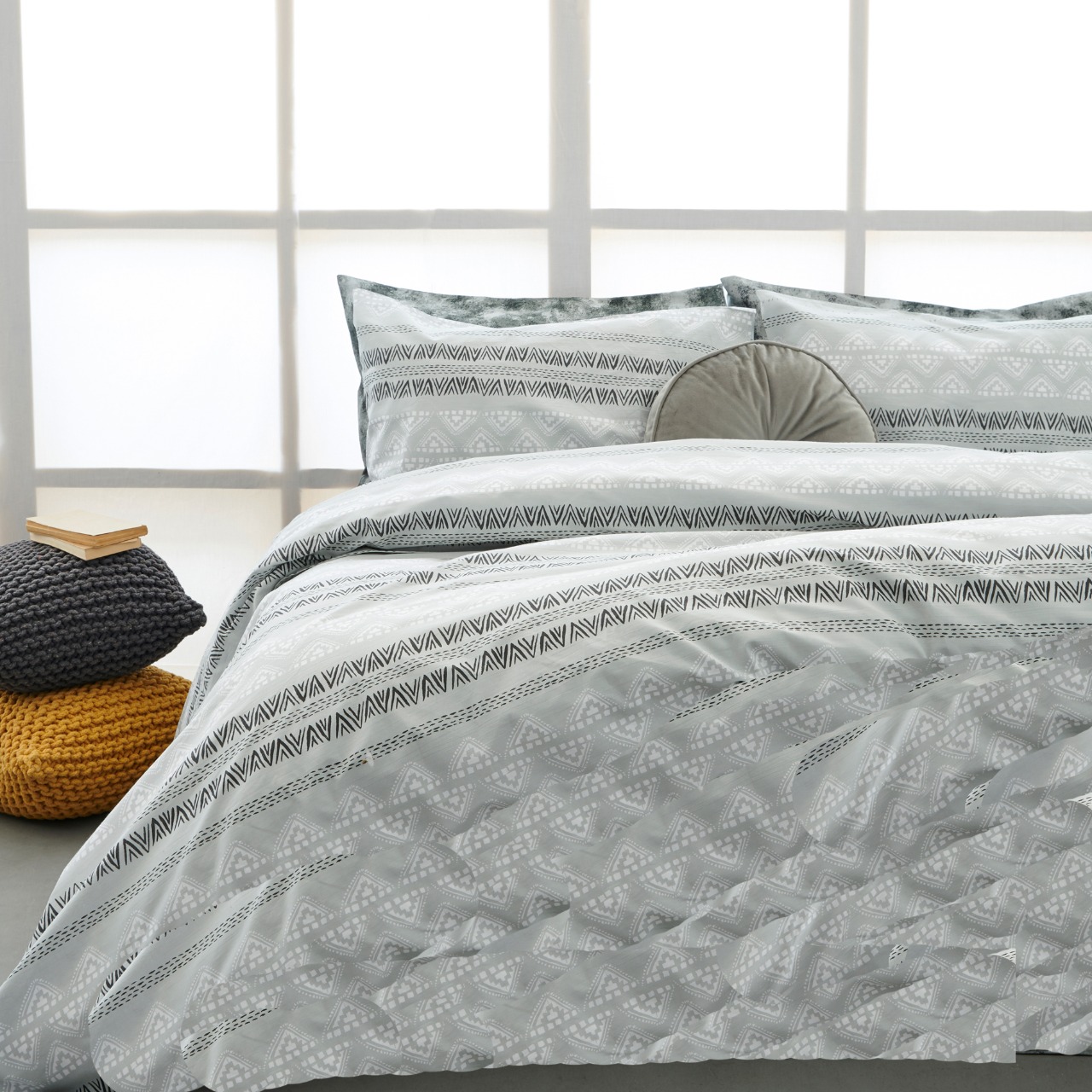 King size Winter Comforter ( 400GSM )